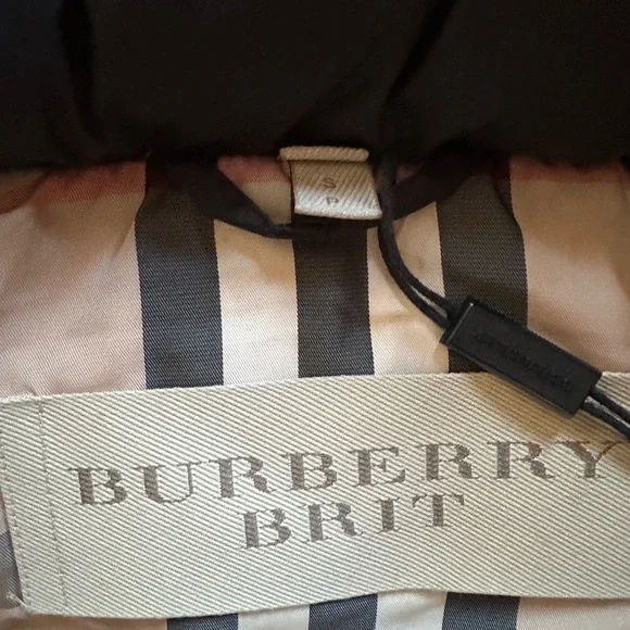 Burberry Black Quilted Women's Coat - Picture 6 of 7